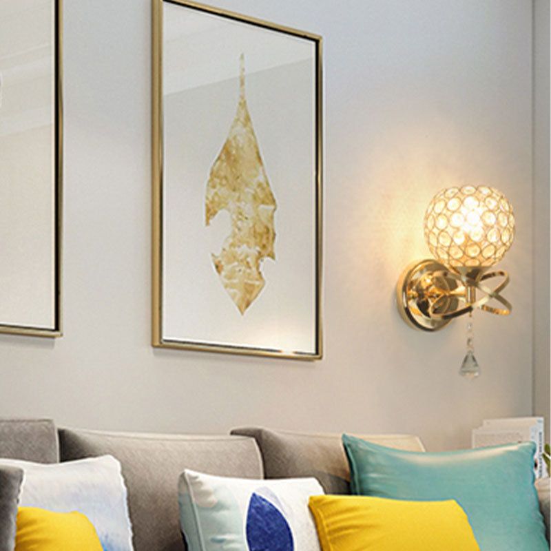 Lampada a monte a parete globo moderna illuminazione montata a parete a 1 luci con un ombra di cristallo chiaro