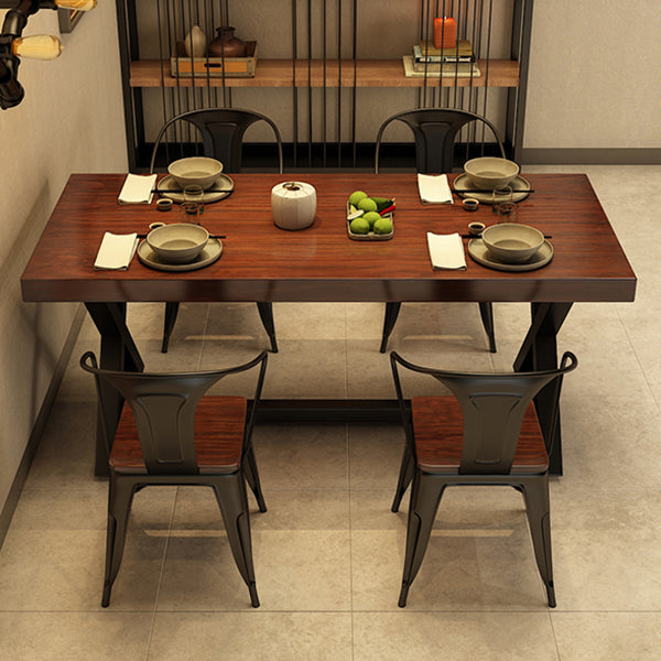 Table de la salle à manger du rectangle industriel Table en bois massif avec base de chevalets noirs
