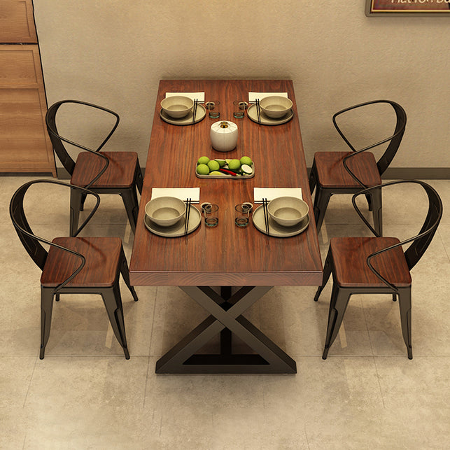 Table de la salle à manger du rectangle industriel Table en bois massif avec base de chevalets noirs