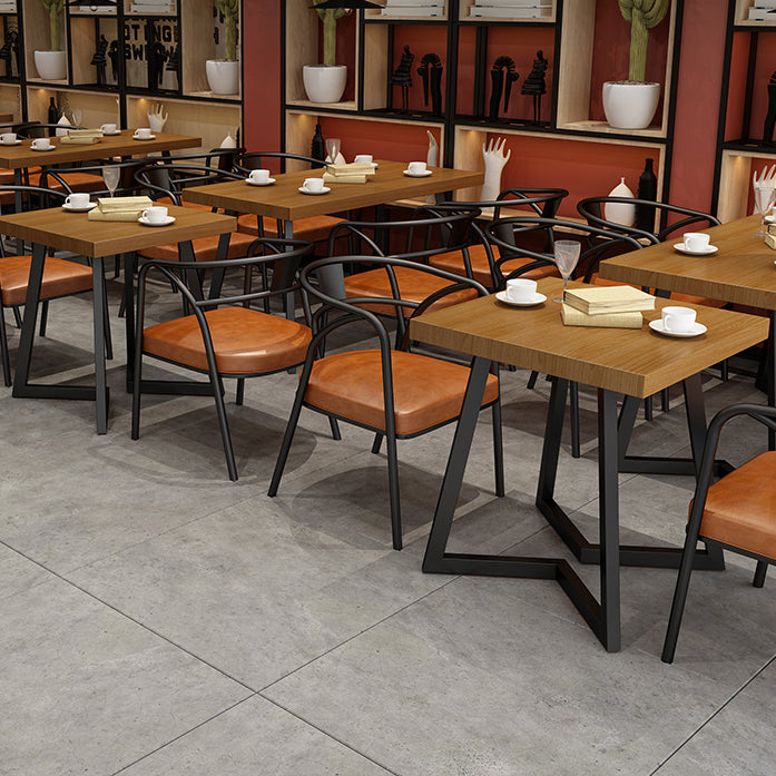 Industrial Massivholz Esstisch Brauner Tisch mit Metallbasis für Esszimmer