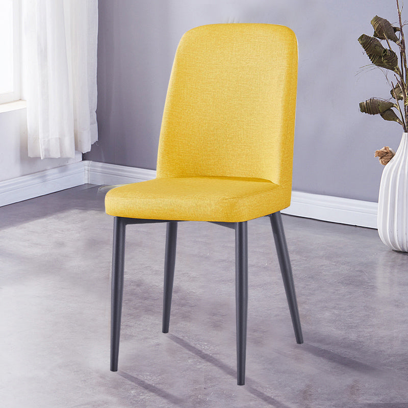 Chaise d'appoint de maison scandinave, chaise de salle à manger rembourrée en métal à dossier solide
