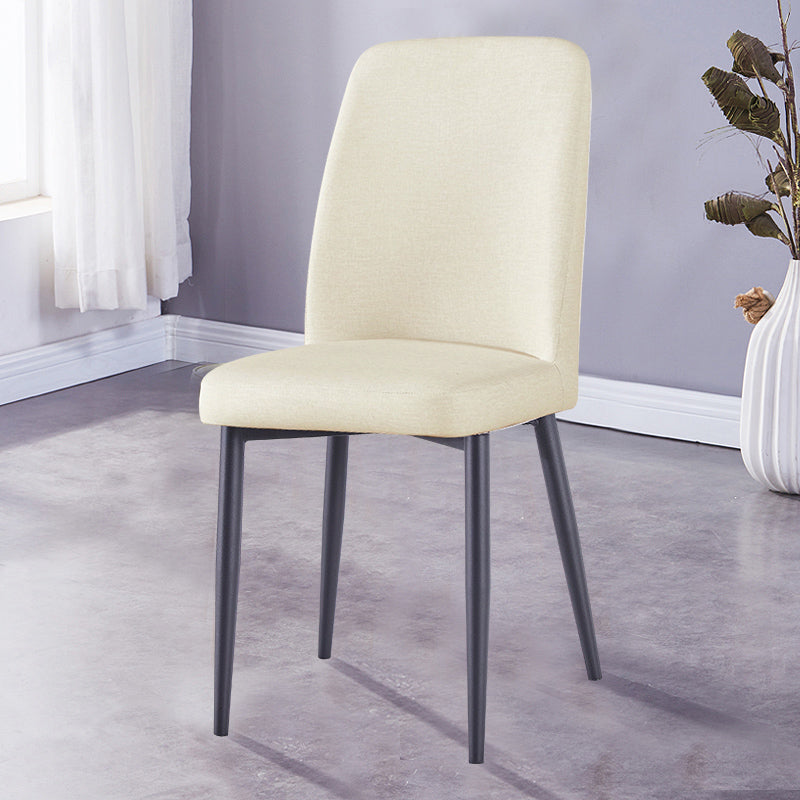Chaise d'appoint de maison scandinave, chaise de salle à manger rembourrée en métal à dossier solide