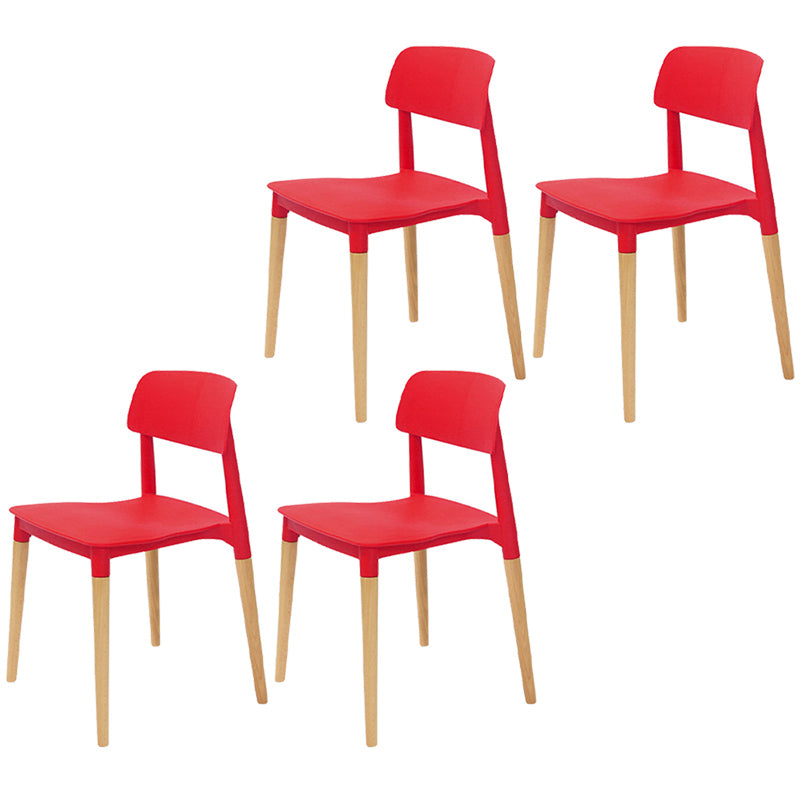 Chaises de salle à manger sans bras empilables en plastique ou ouverte la chaise latéral avec des cuisses de bois