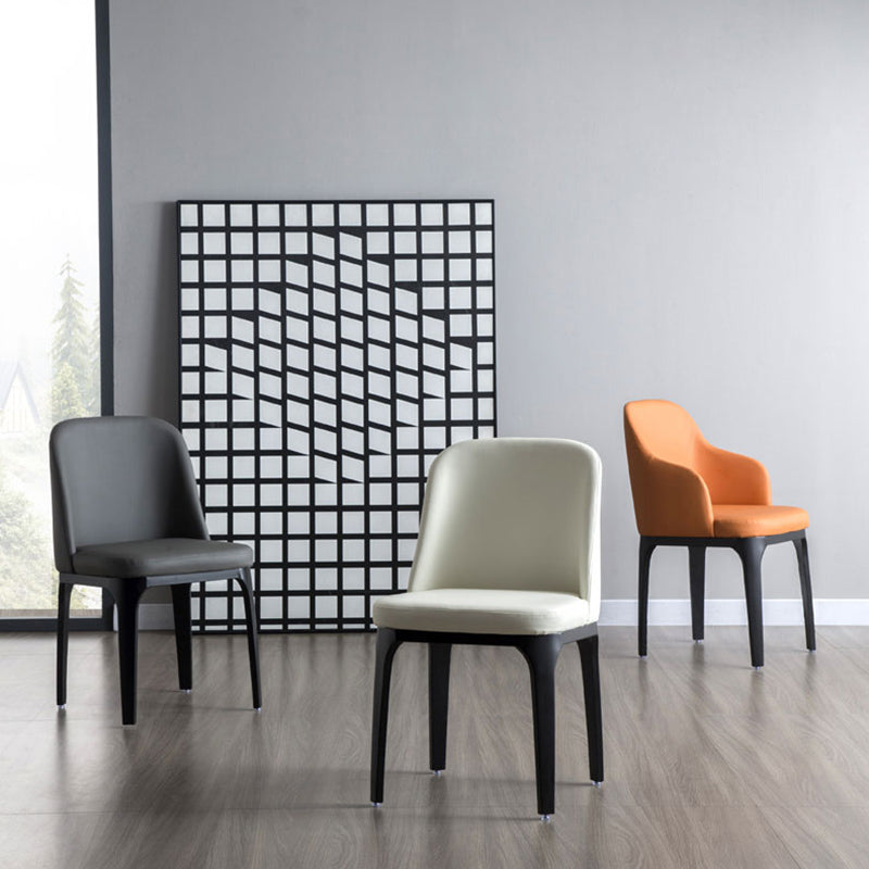 Chaise latérale tapissée par restaurant industriel finition mate Parsons dinant la chaise