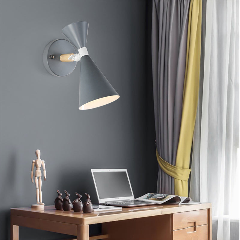 Modern Concise Trumpe Trumpt Wall Lamp Ferro Wall Light Macaron Light for Interior Spaces