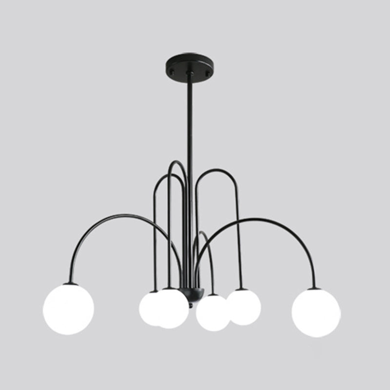 Moderno lampadario in ferro laccato a sospensione a sospensione a ciondolo di lusso con tonalità di vetro bianco