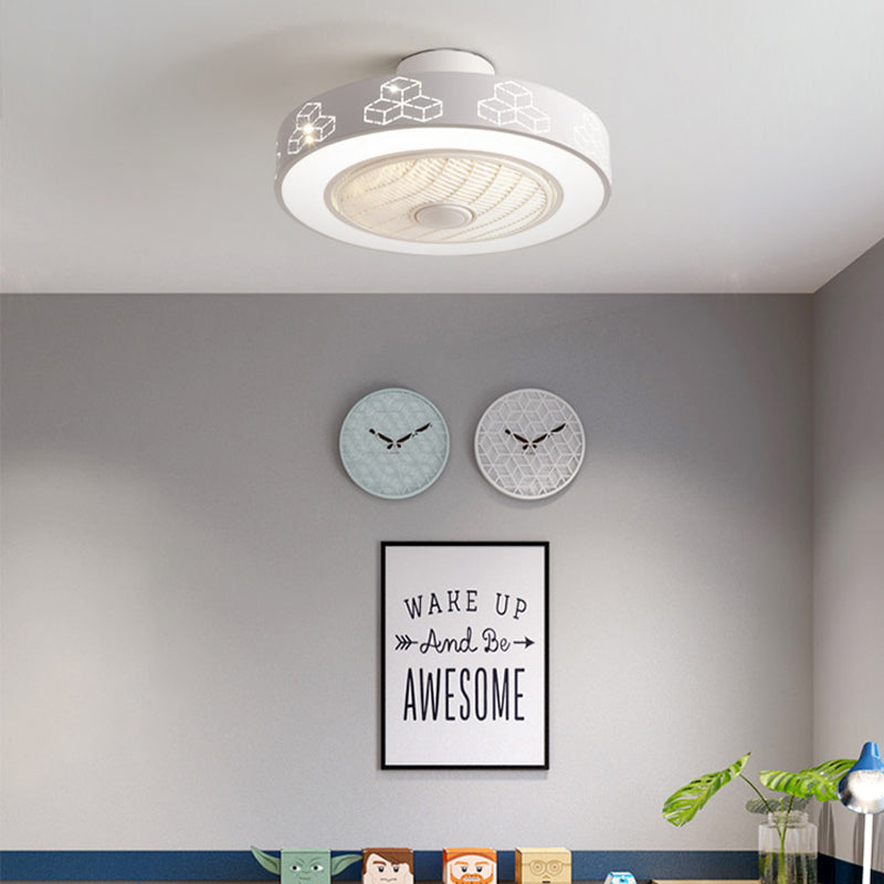 Trommelförmige Schlafzimmer Lüfterlampe Metall Nordic Style LED Semi Flush Deckenleuchte in Weiß