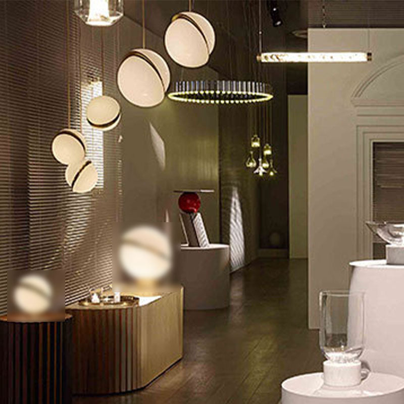 Luz de colgante de bola acrílica blanca Lámpara de suspensión de techo de una cabeza para dormitorio