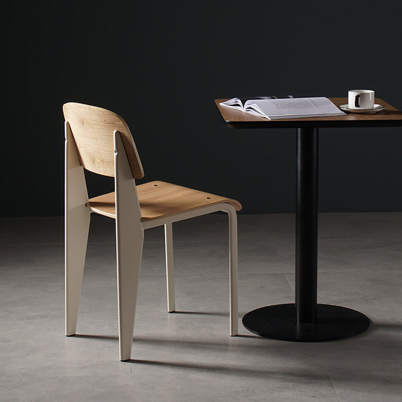 Sedia da pranzo in stile contemporaneo sedia in metallo con gambe in legno