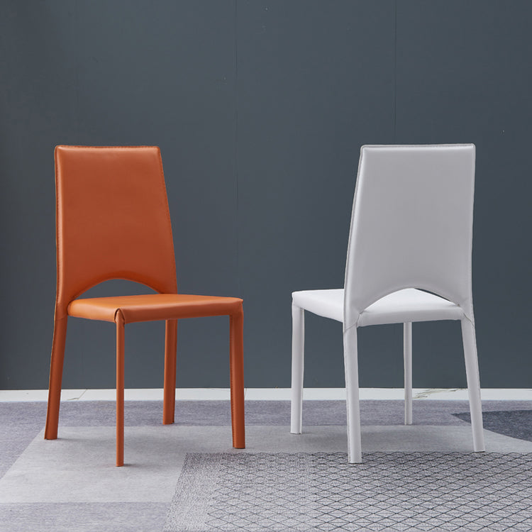 Chaise de salle à manger de cuisine de style contemporain chaise sans bras empilable avec des jambes en métal