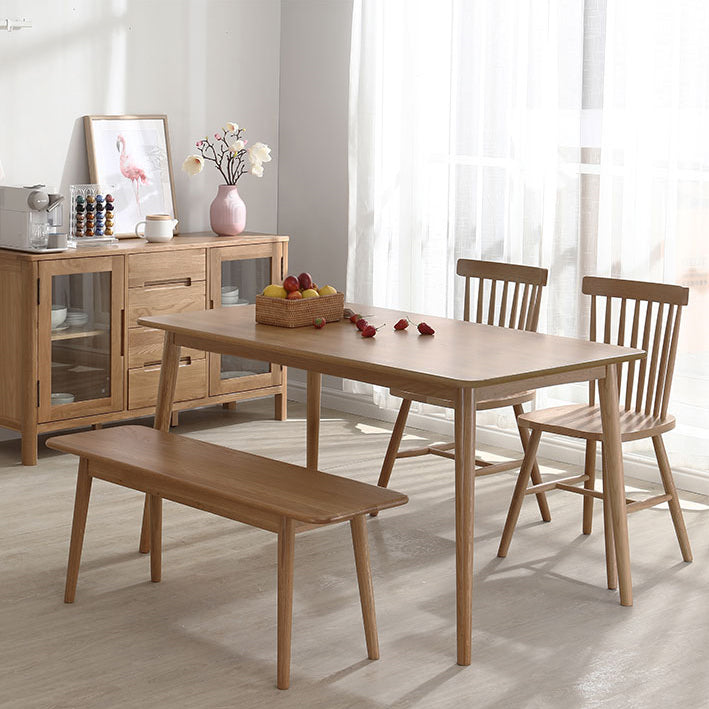 Eenvoudige bruine standaard eettafel vaste houten rechthoek eettafel met 4 potenbasis