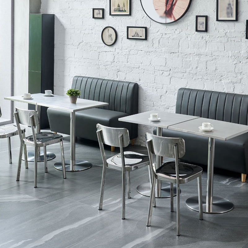 Quadratisch Dichtungstisch Industrie aus Edelstahl Dinnerzimmer Tisch mit Tulpbasis