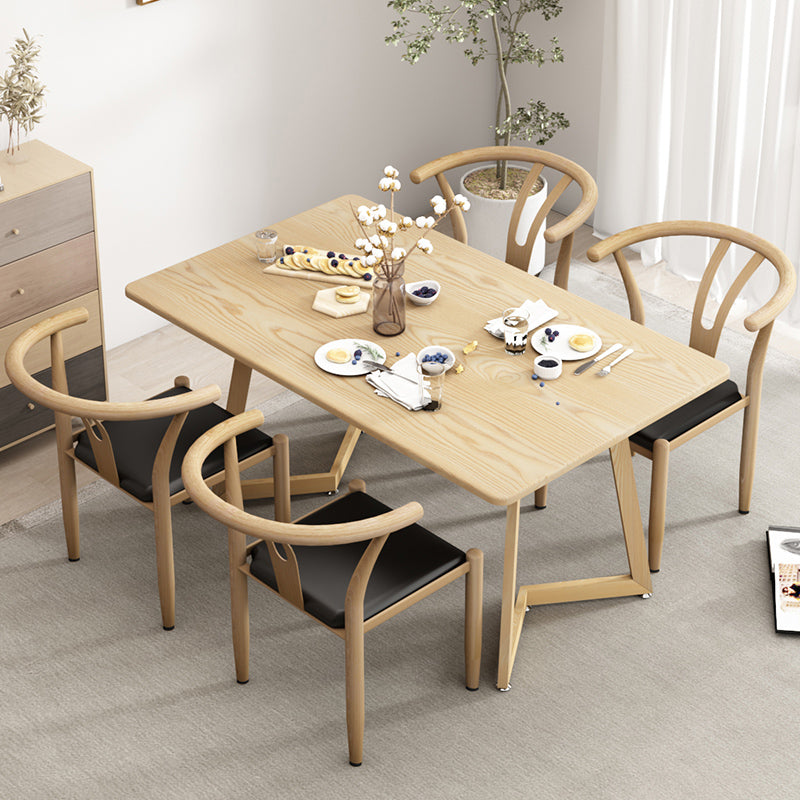 Chaises en métal de style contemporain