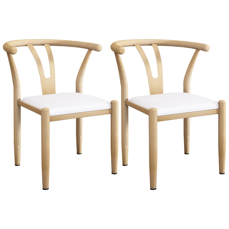 Chaises en métal de style contemporain