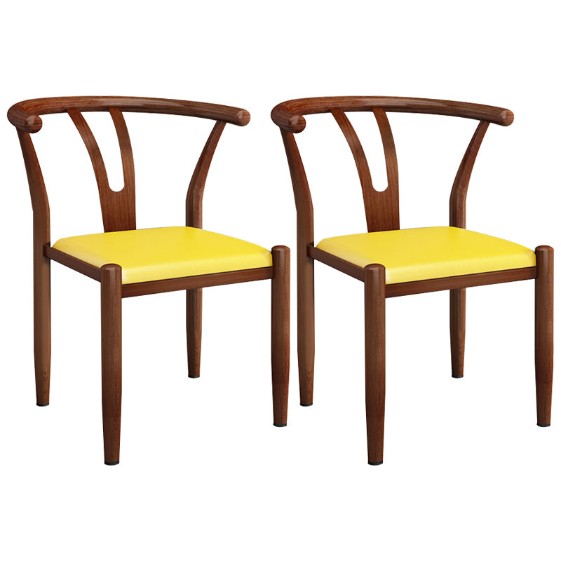 Chaises en métal de style contemporain