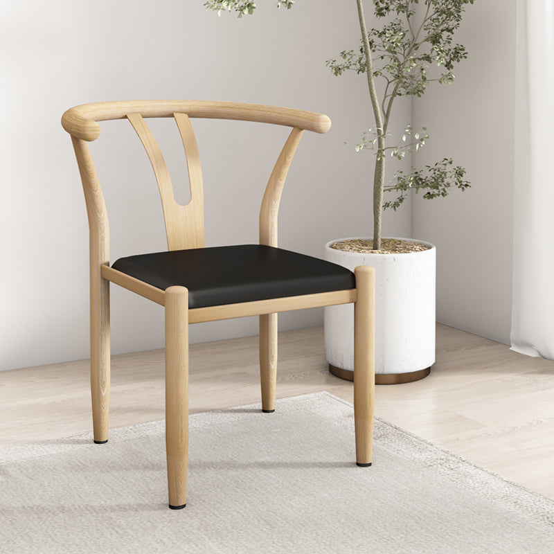 Chaises en métal de style contemporain