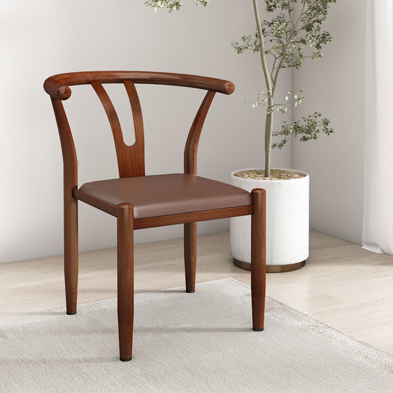 Chaises en métal de style contemporain