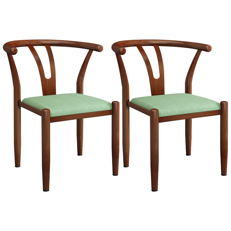 Chaises en métal de style contemporain