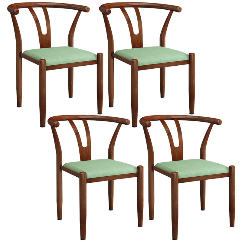 Chaises en métal de style contemporain