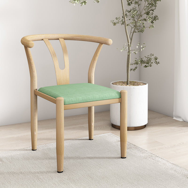 Chaises en métal de style contemporain