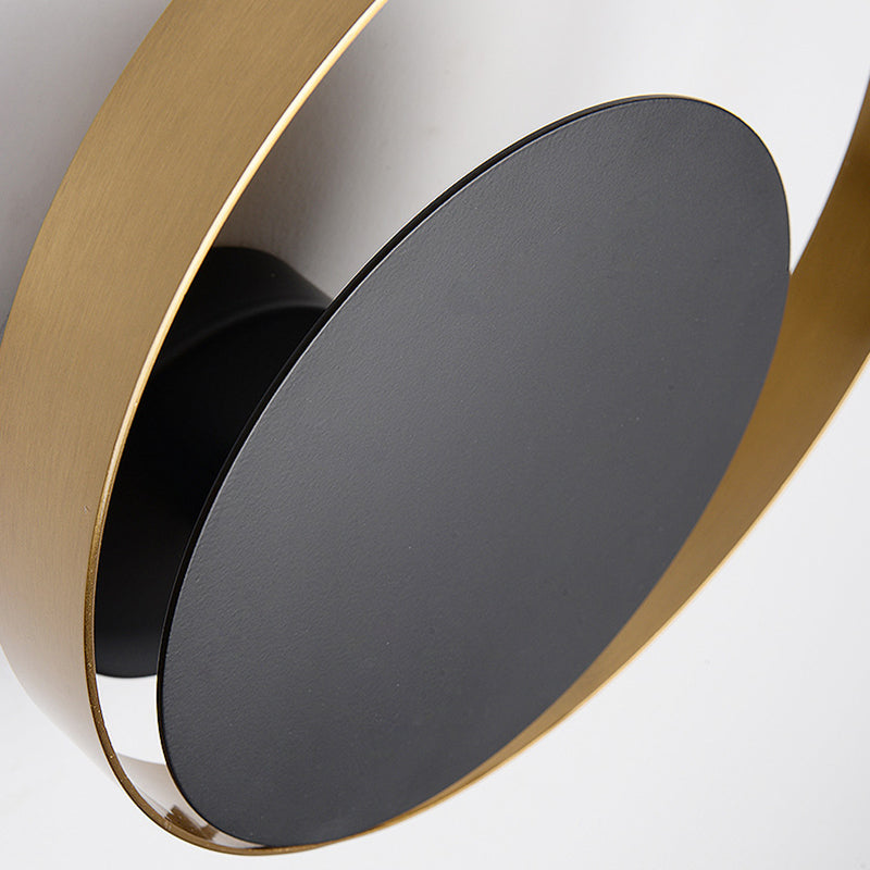 Luce di applique a parete rotonda post-moderna Luce a parete in metallo contratto per camera da letto