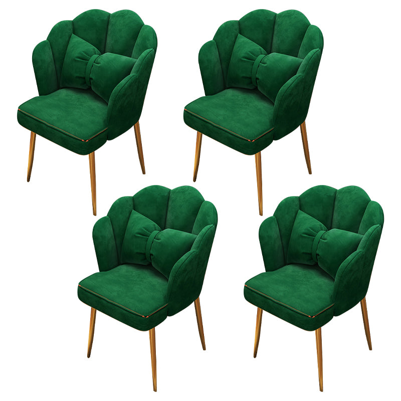 Chaise d'appoint contemporaine en métal, avec bras rembourrés, avec couronne et dossier supérieur