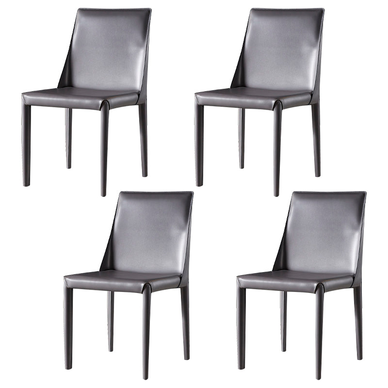 Chaise d'appoint en cuir de selle de restaurant de style design, finition mate, chaise de salle à manger Parsons