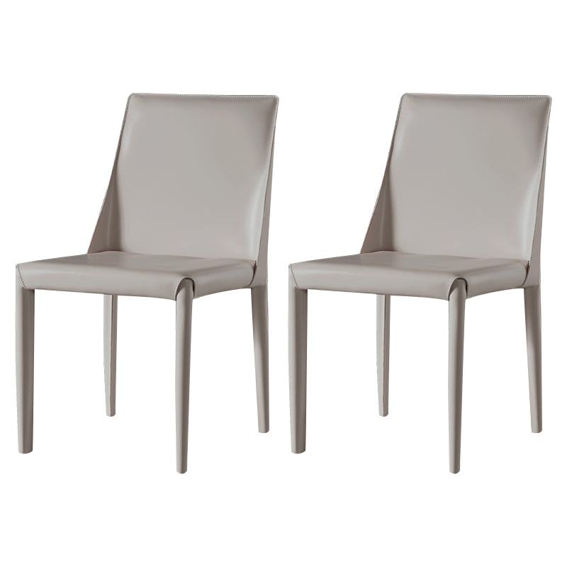 Chaise d'appoint en cuir de selle de restaurant de style design, finition mate, chaise de salle à manger Parsons