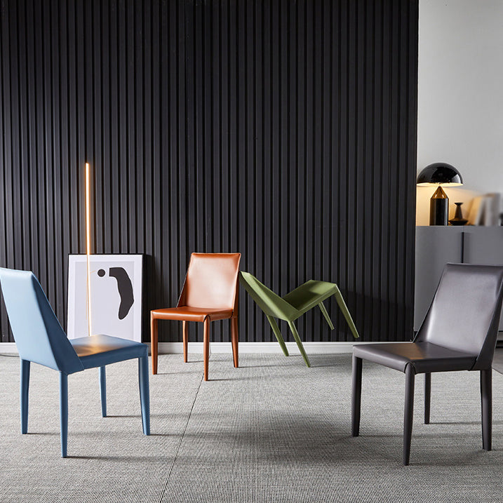 Chaise d'appoint en cuir de selle de restaurant de style design, finition mate, chaise de salle à manger Parsons