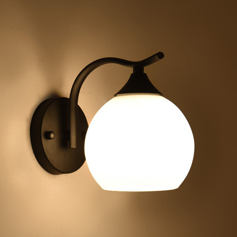 Forma sferica in stile moderno con applione da parete in lampadina 1 Metal 1 Sconce leggera per capezzale dell'hotel