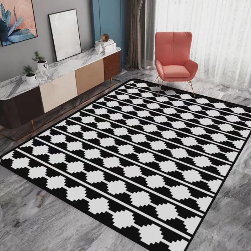 Black Modern Rug Polyester Graphic Rug Non-Slip Backing Area Rug for Living Room
