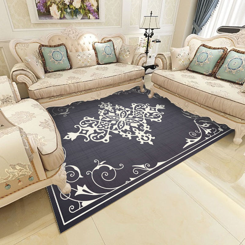 Traditional Living Room Area Rug Antique Pattern Polyester Rug Stain Resistant Area Carpet