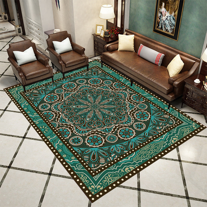 Traditional Living Room Area Rug Antique Pattern Polyester Rug Stain Resistant Area Carpet