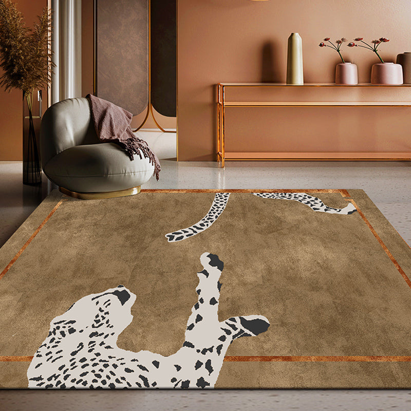 Stylish Modern Area Carpet Brown Polyester Area Rug Leopard Pattern Stain Resistant Rug for Bedroom
