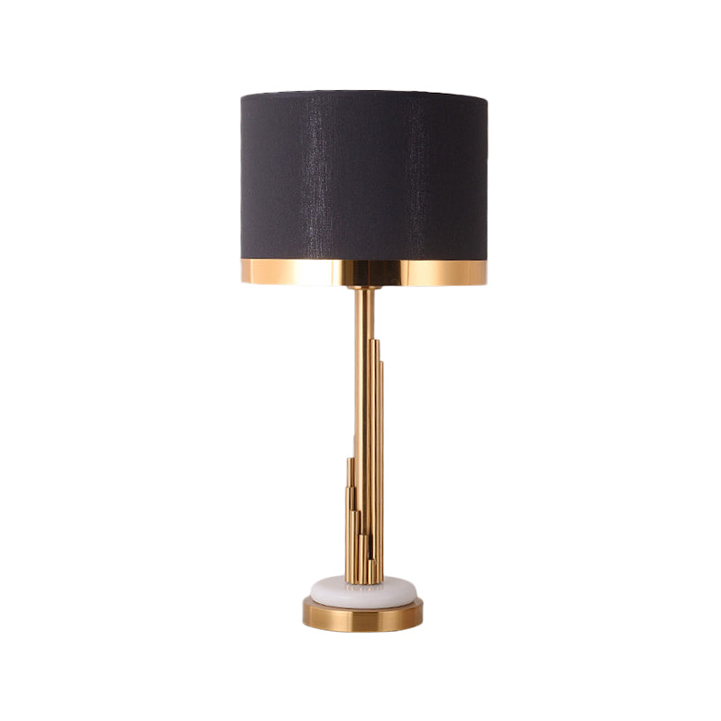 Éclairage de tâche de bulbe contemporain 1 lampe de table de nuit cylindrique en or avec une teinte en tissu noir