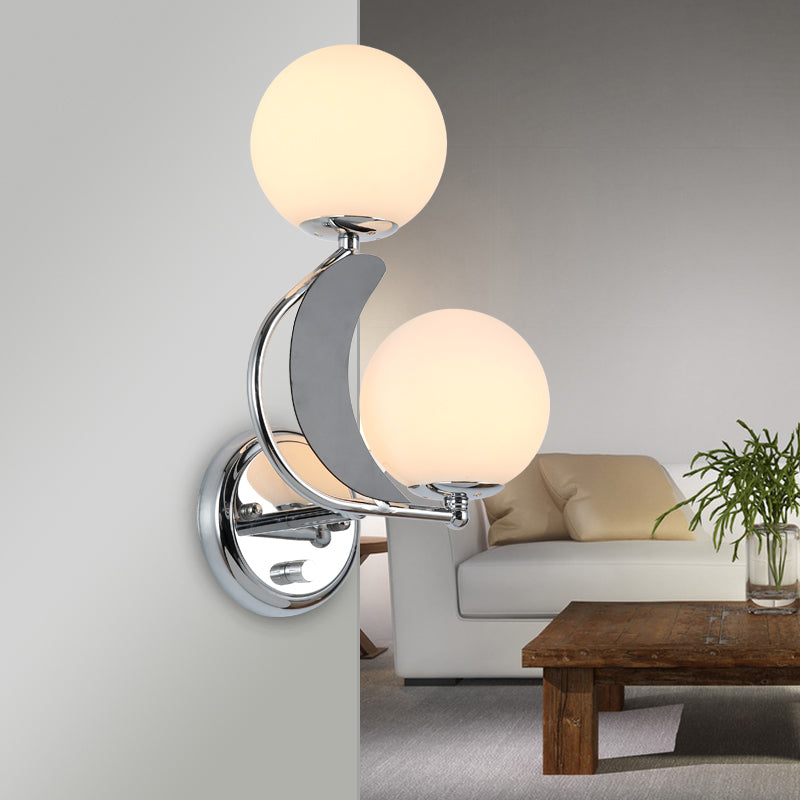 Lampade a sconde Globe Sconce Moderna lampada montata a parete d'argento con tonalità di erba bianca