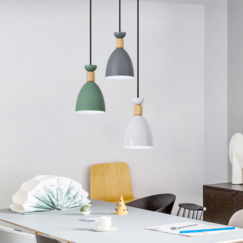 Iron Glass Chandelier Modern Simple Macaroon Style 1 Light en blanc pour salle à manger ou chambre