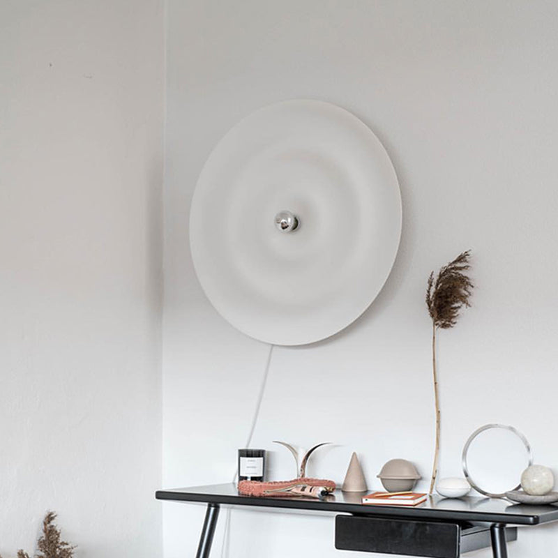 Simplicity Contemporary Wall Sconce Light with Metal Shade for Bedroom