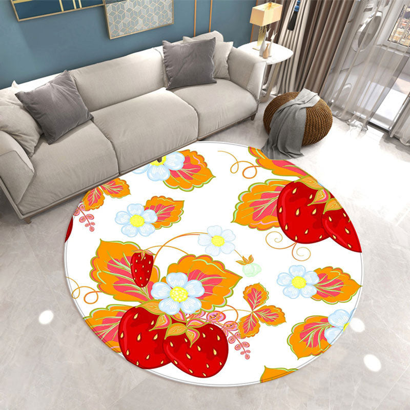 Round Strawberry Pattern Carpet Polyester Natural Rug Stain Resistant Area Carpet for Living Room