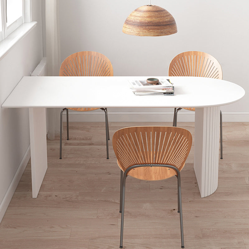 Eigentijdse huis dennen vaste houten eettafel vrije vorm tafel met dubbele voetstukbasis