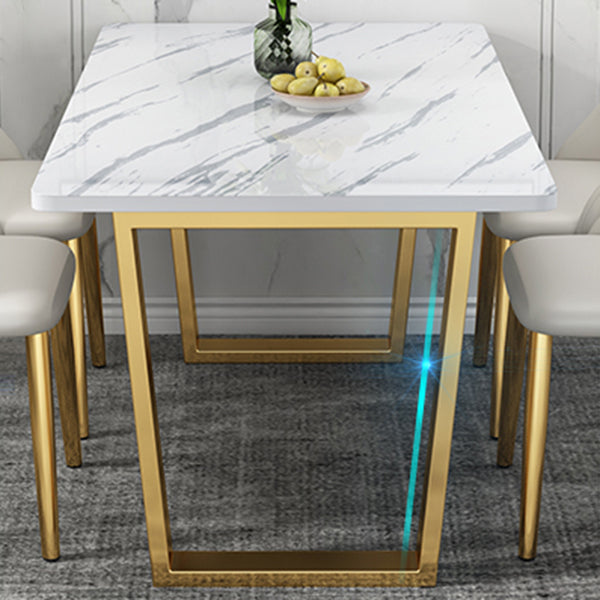 Metal Traditional Luxury Rectangle Table intérieure Table de pierre fritrée blanche avec base de traîneau