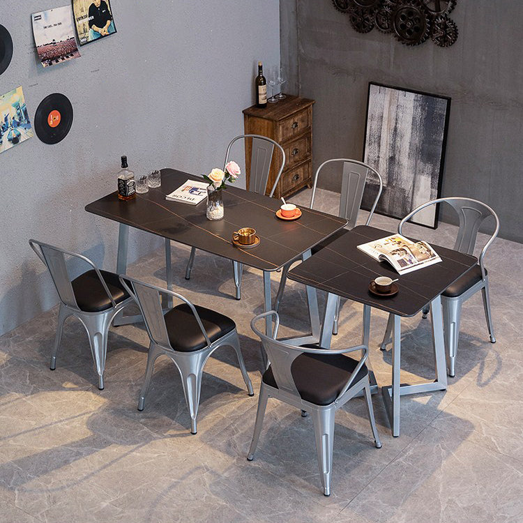 Industriële eettafel Zwart gesinterde stenen eettafel met dubbel voetstuk