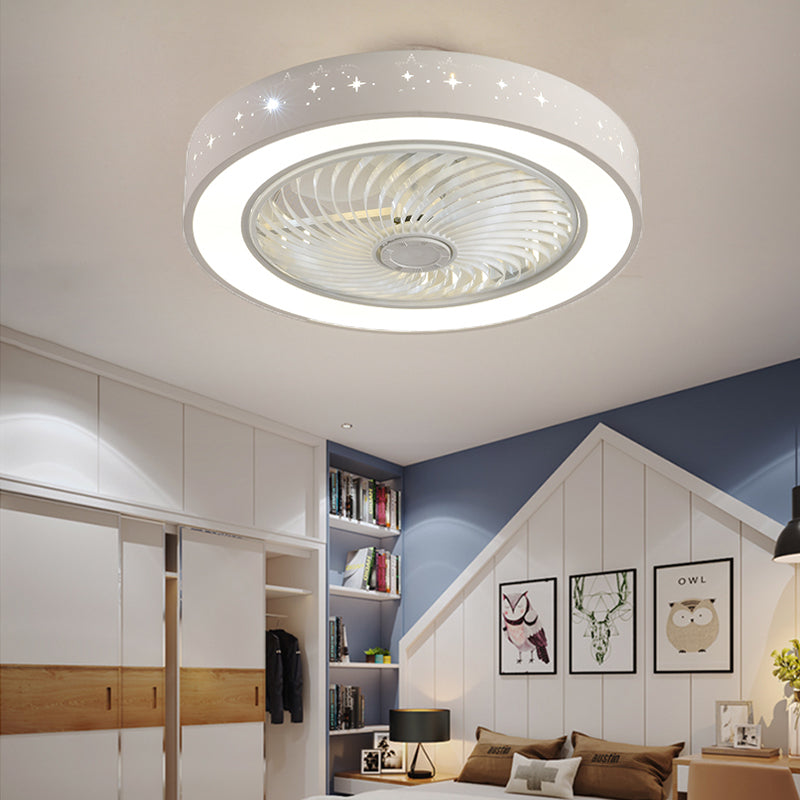 Weiße kreisförmige Lüfterleuchte Nordic LED Metal Semi Flush Deckenleuchte
