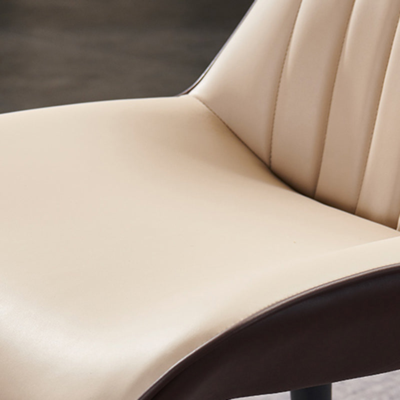 La salle à manger contemporaine en cuir PU préside le fauteuil latéral à oreilles pour un usage domestique