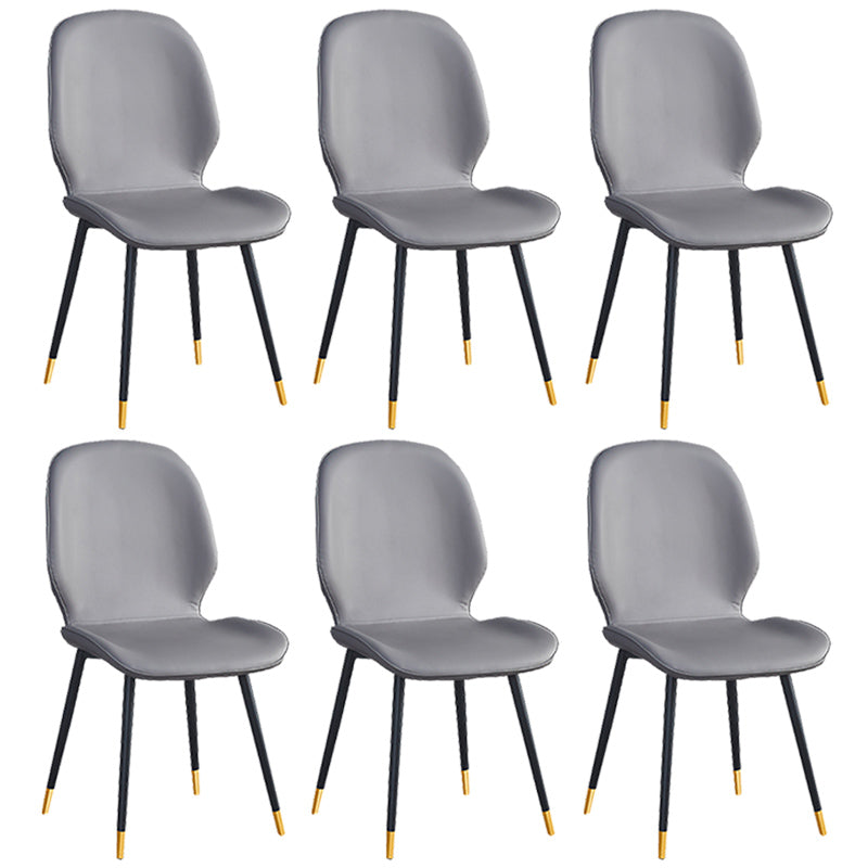 Chaise d'appoint scandinave pour la maison, chaise de salle à manger rembourrée en métal à dossier solide
