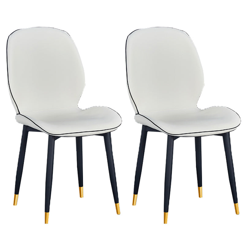 Chaise d'appoint scandinave pour la maison, chaise de salle à manger rembourrée en métal à dossier solide