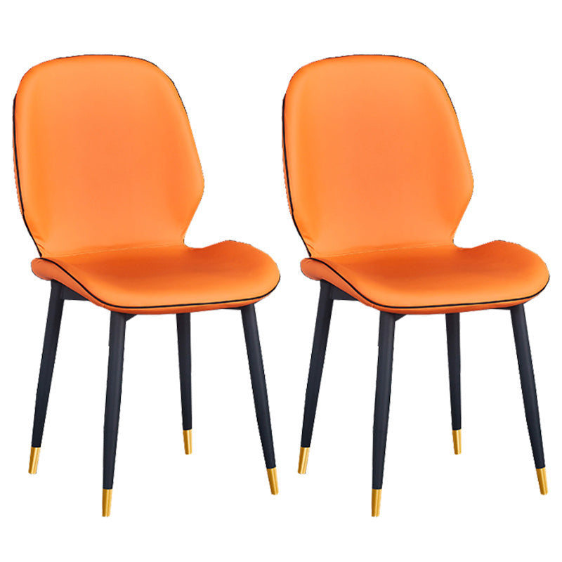 Chaise d'appoint scandinave pour la maison, chaise de salle à manger rembourrée en métal à dossier solide