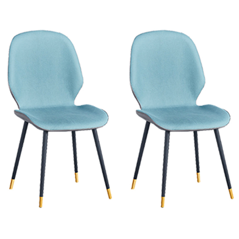 Chaise d'appoint scandinave pour la maison, chaise de salle à manger rembourrée en métal à dossier solide