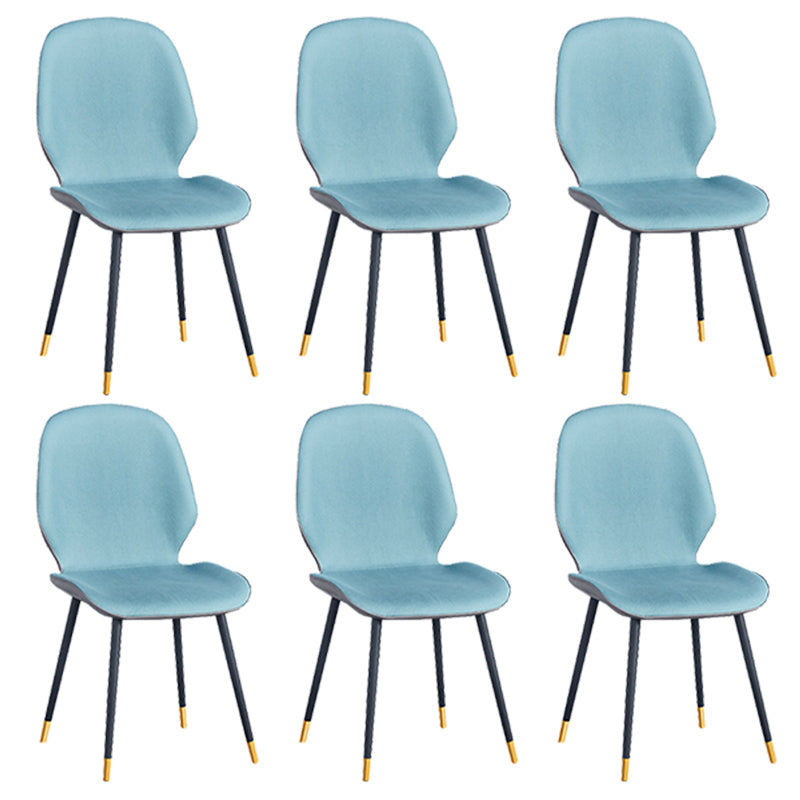 Chaise d'appoint scandinave pour la maison, chaise de salle à manger rembourrée en métal à dossier solide