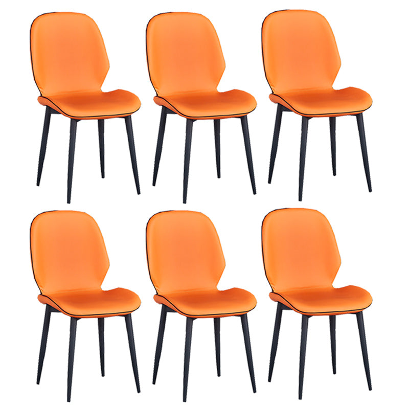 Chaise d'appoint scandinave pour la maison, chaise de salle à manger rembourrée en métal à dossier solide